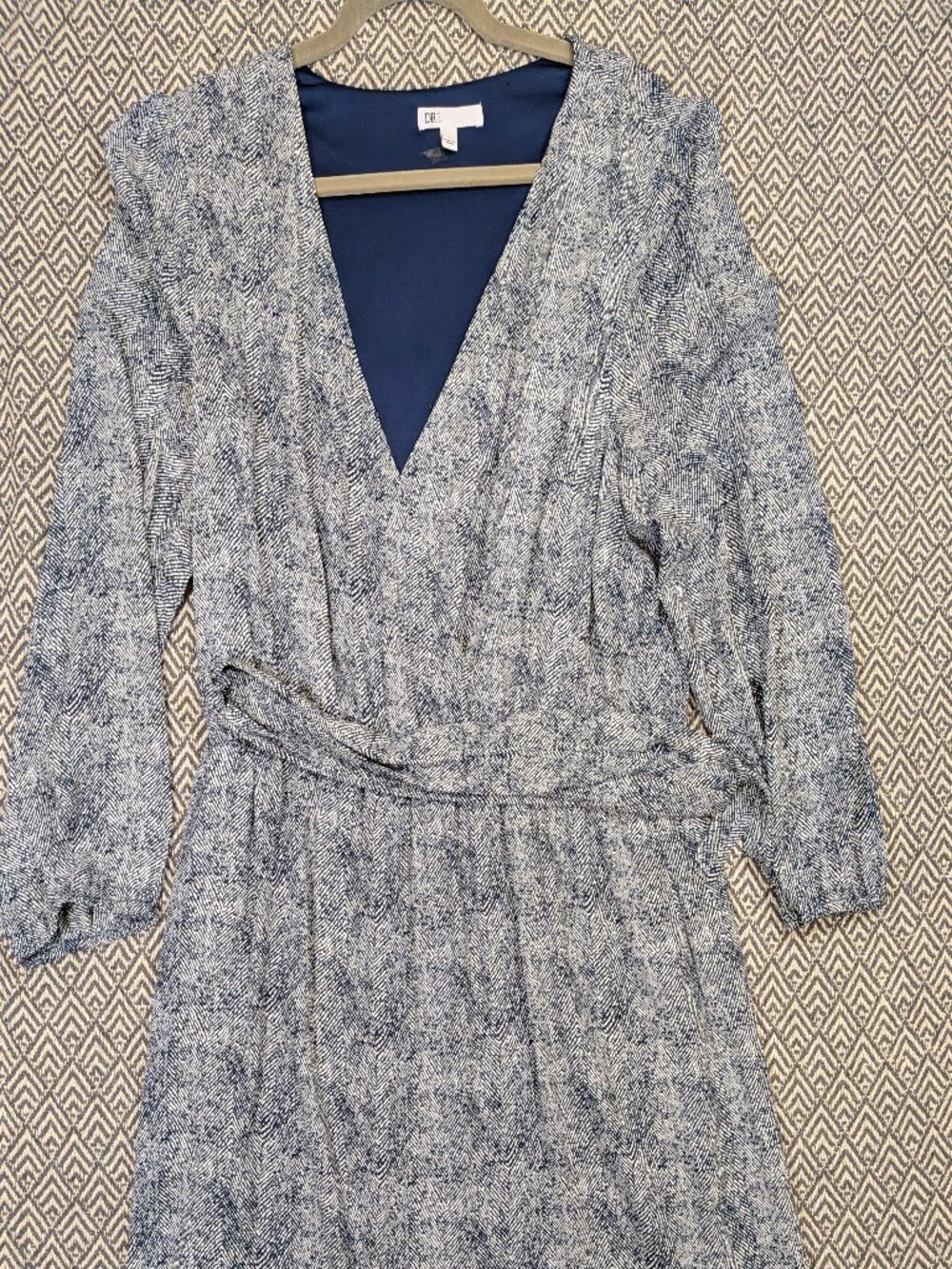DR2 Blue White Wrap Dress Size L Long Sleeve Tie Waist Casual Work Midi